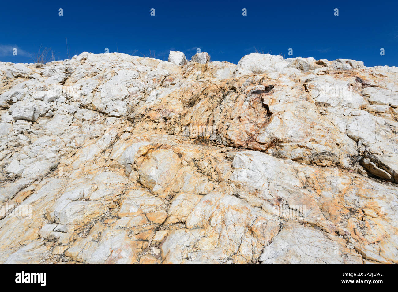 Dettagli di un deposito di quarzo (biossido di silicio) chiamato il colpo bianco, 300 milioni di anni fa in Ravenswood, Queensland, QLD, Australia Foto Stock