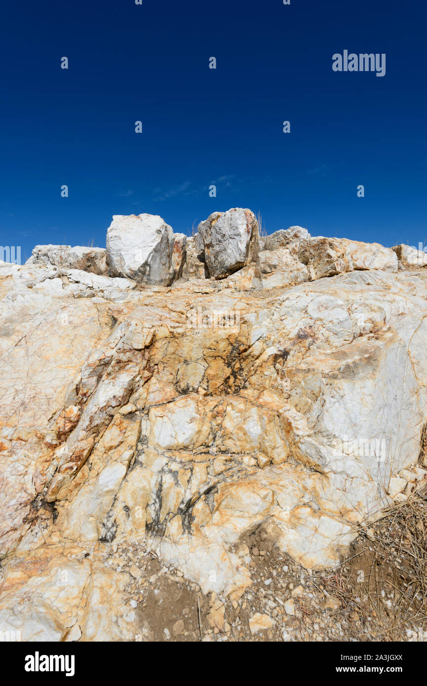 Dettagli di un deposito di quarzo (biossido di silicio) chiamato il colpo bianco, 300 milioni di anni fa in Ravenswood, Queensland, QLD, Australia Foto Stock