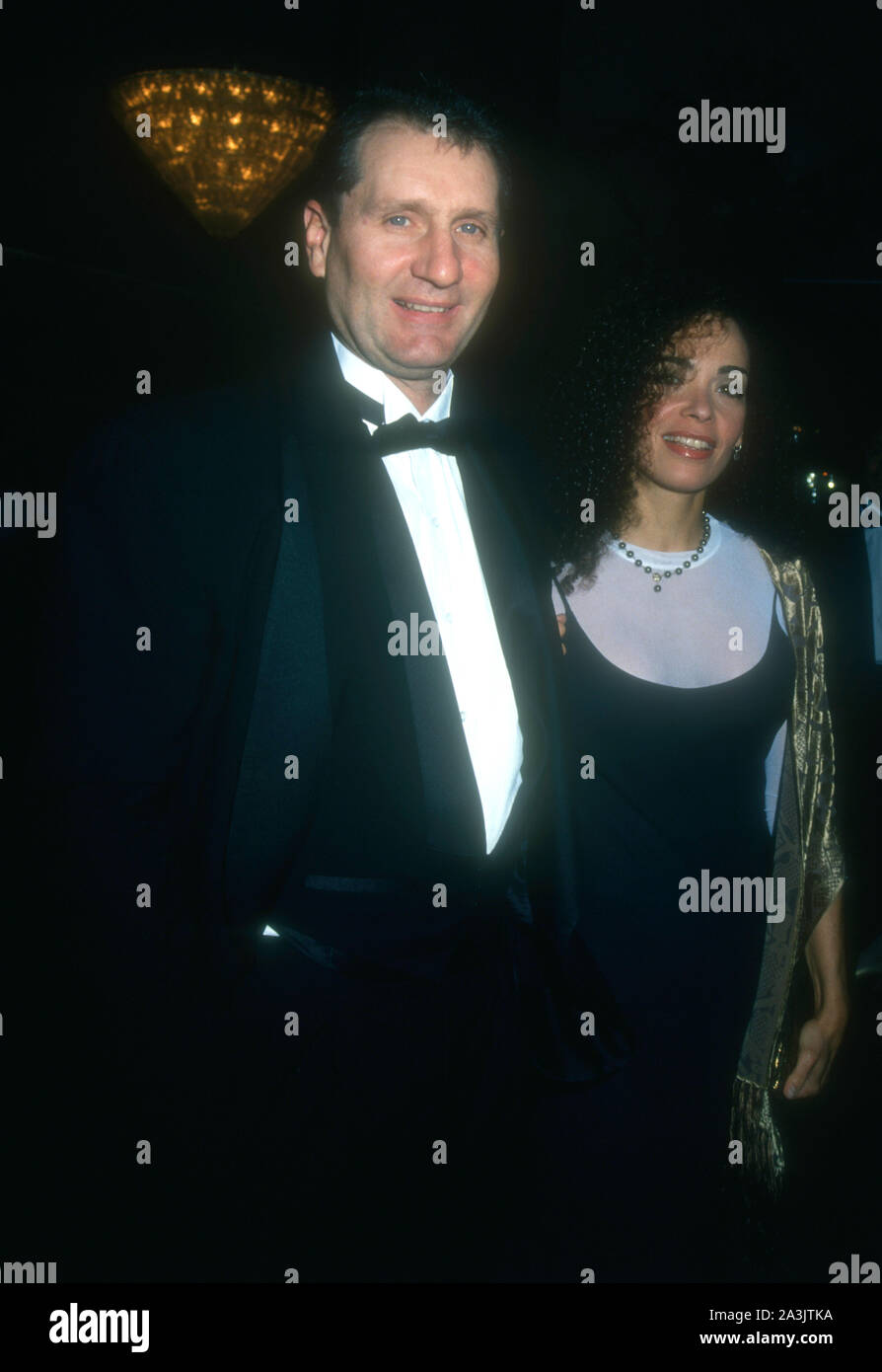 Los Angeles, California, Stati Uniti d'America 28 gennaio 1995 ed attore O'Neill e la moglie attrice Catherine Rusoff frequentare Sposato con figli duecentesimo episodio evento su Gennaio 28, 1995 a Los Angeles, California, USA. Foto di Barry re/Alamy Stock Photo Foto Stock