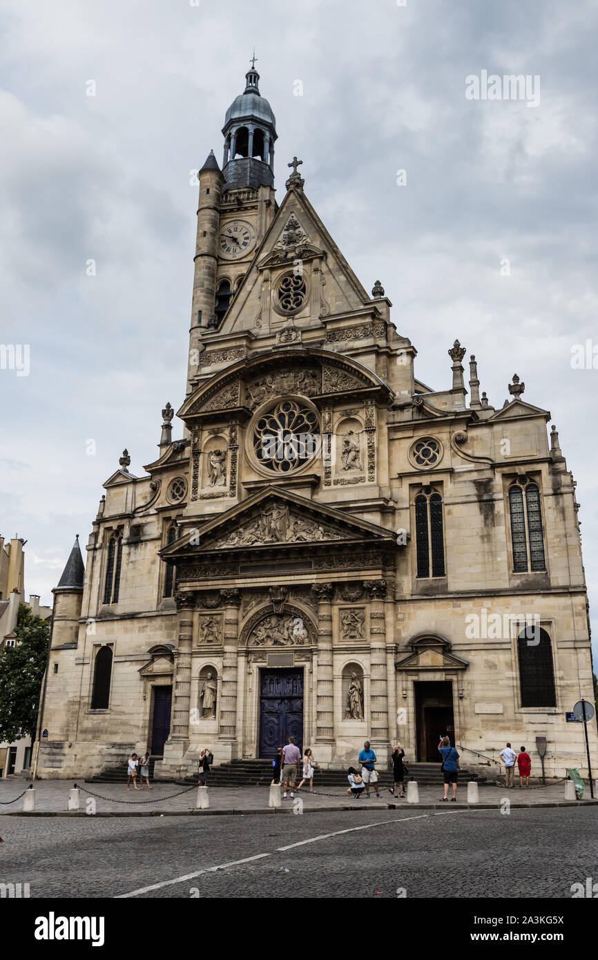 La facciata della chiesa Saint-Étienne-du-Mont, Parigi Foto Stock