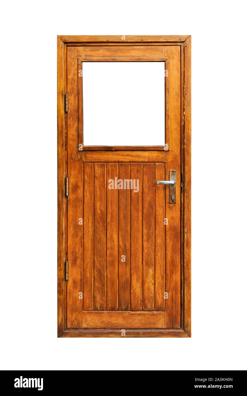 Una porta di legno con una finestra e tavole isolati su sfondo bianco Foto Stock Una porta di legno con una finestra e tavole isolati su sfondo bianco Foto Stock