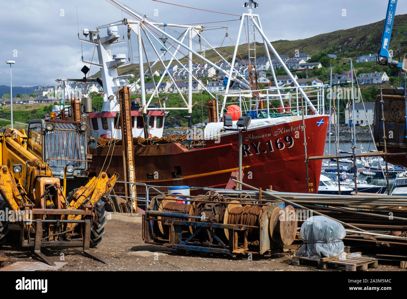 Barche da pesca nel porto di Mallaig Lochaber Inverness-shire Highland Scozia Scotland Foto Stock