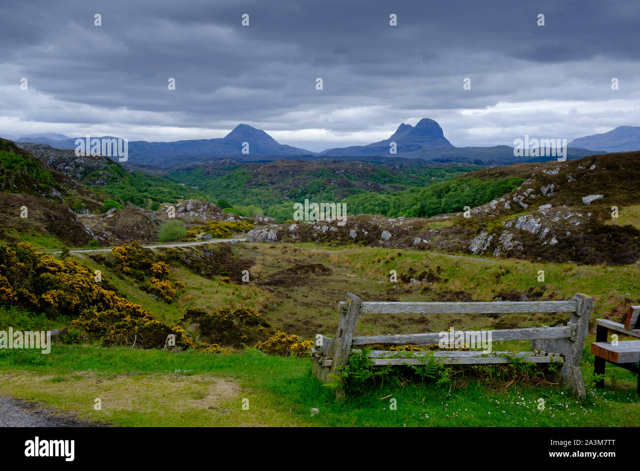 La montagna di Suilven Lochinver Assynt Sutherland Scozia Scotland Foto Stock