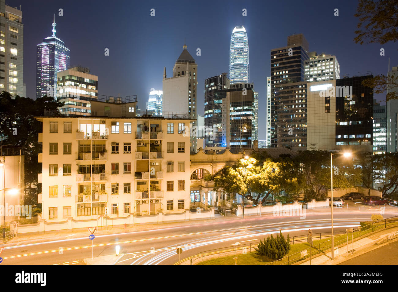 Superiore di Albert Road e sullo skyline di Chung Wan (distretto centrale), Isola di Hong Kong, Hong Kong, Cina, Asia Foto Stock