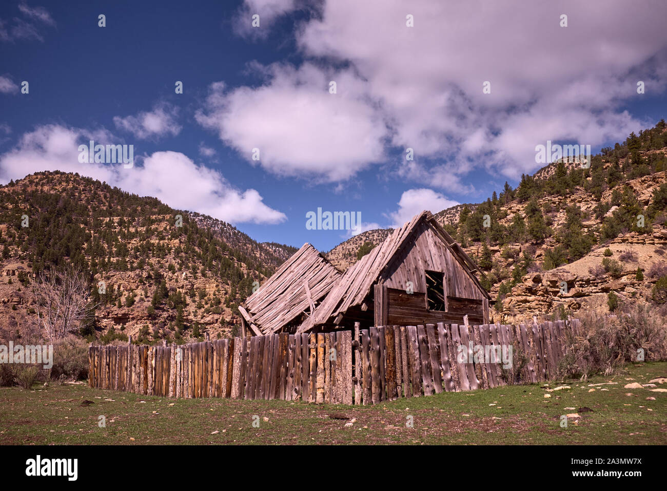 Un fienile abbandonati in Nine Mile Canyon dello Utah, Stati Uniti d'America Foto Stock