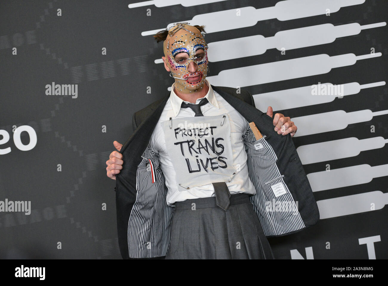 Latte assiste il Savage x Fenty gli arrivi durante la settimana della moda di New York presso Barclays Center il 10 settembre 2019 a New York City. Foto Stock