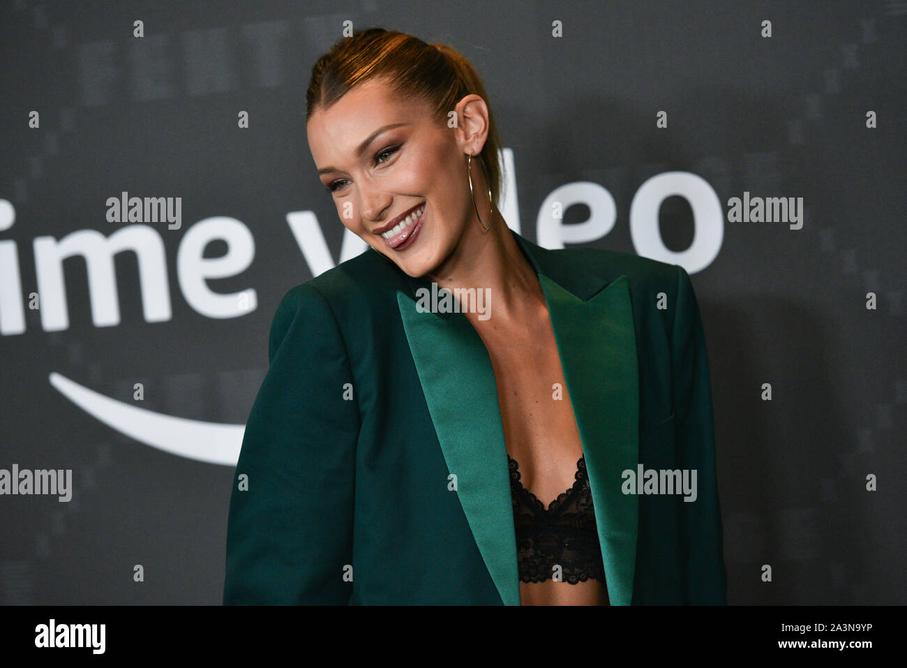 Bella Hadid assiste il Savage x Fenty gli arrivi durante la settimana della moda di New York presso Barclays Center il 10 settembre 2019 a New York City. Foto Stock