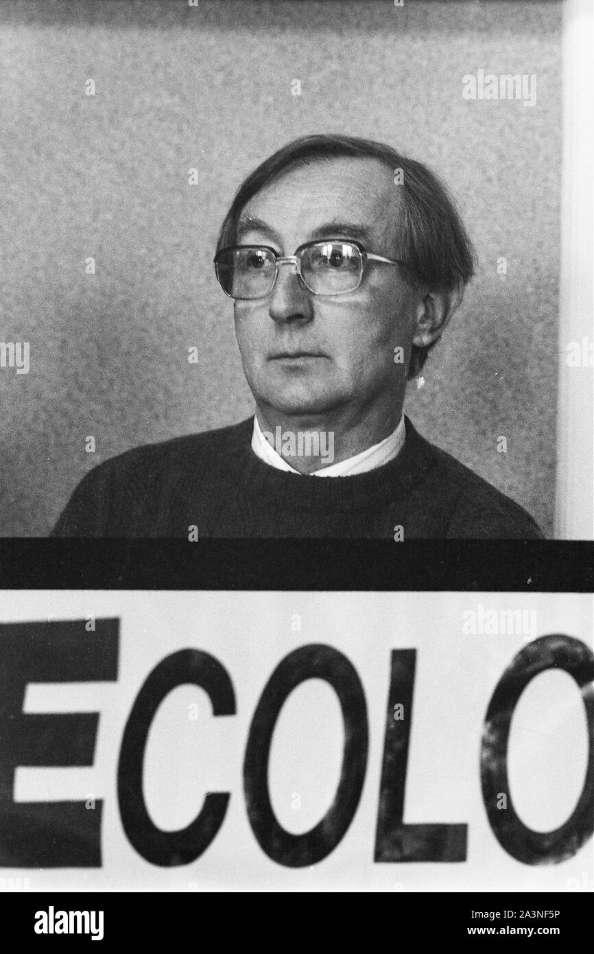 Archivi 90ies: Biochemist ecologista Philippe Lebreton Partecipa a conferenza stampa a Lione, Francia Foto Stock