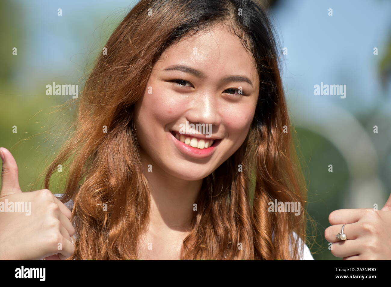 Orgoglioso giovane persona di minoranza Foto Stock