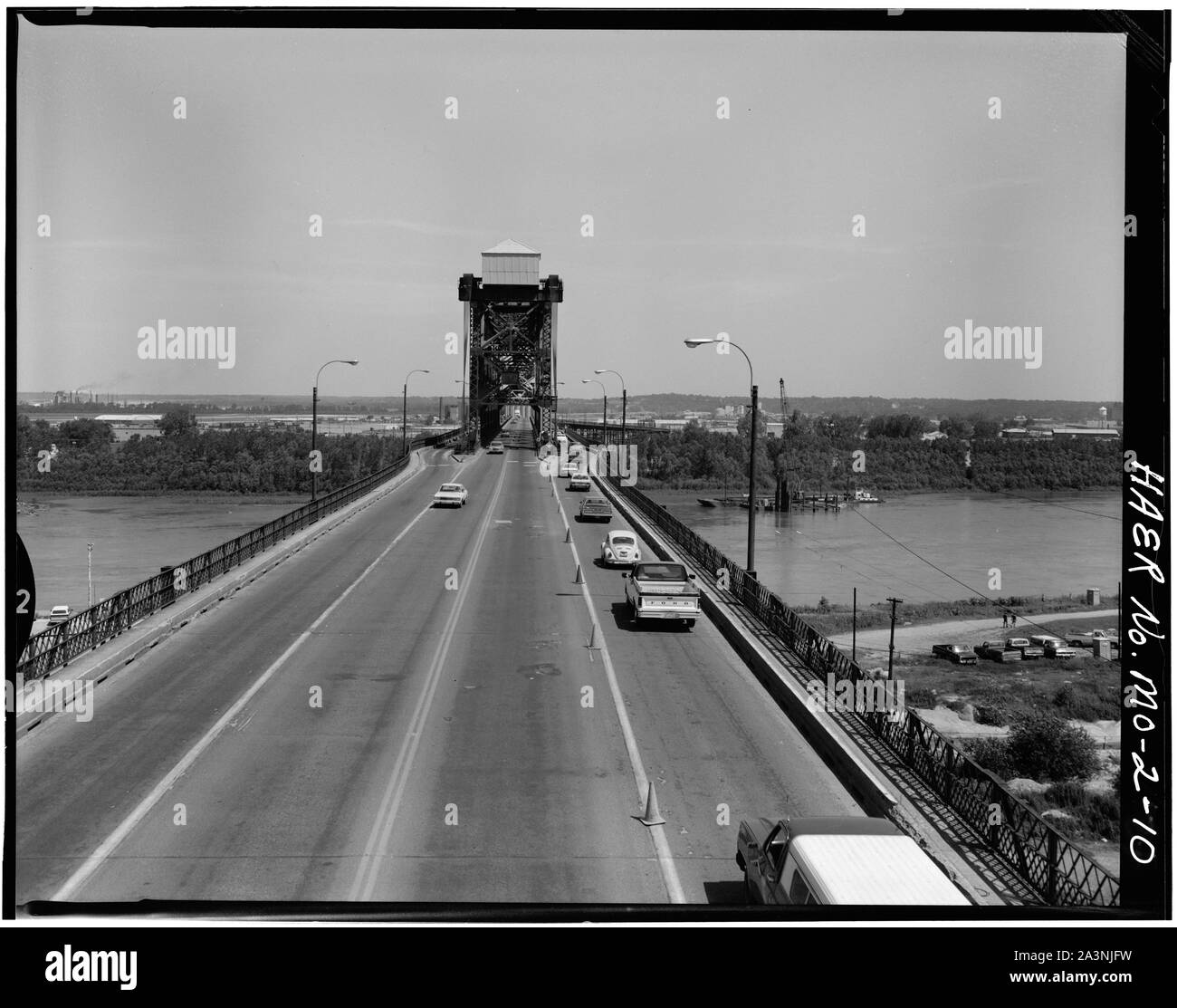 10. Approccio del sud e a sinistra SPAN DECK CERCANDO NORTHWESTERLY - Corazza, Swift, Burlington Bridge, Kansas City, la Contea di Jackson, MO Foto Stock