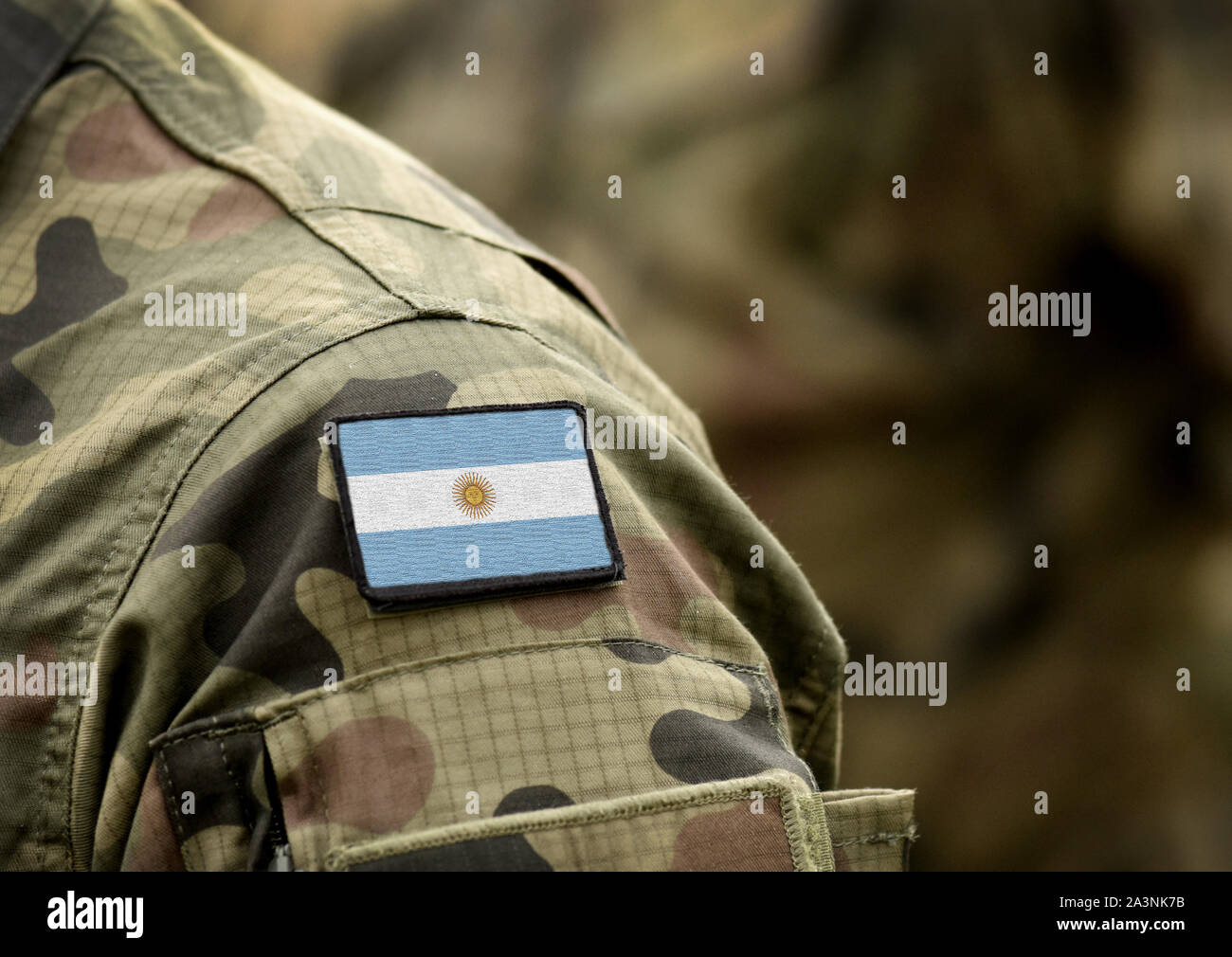 Bandiera dell'Argentina in uniforme militare (collage). Foto Stock