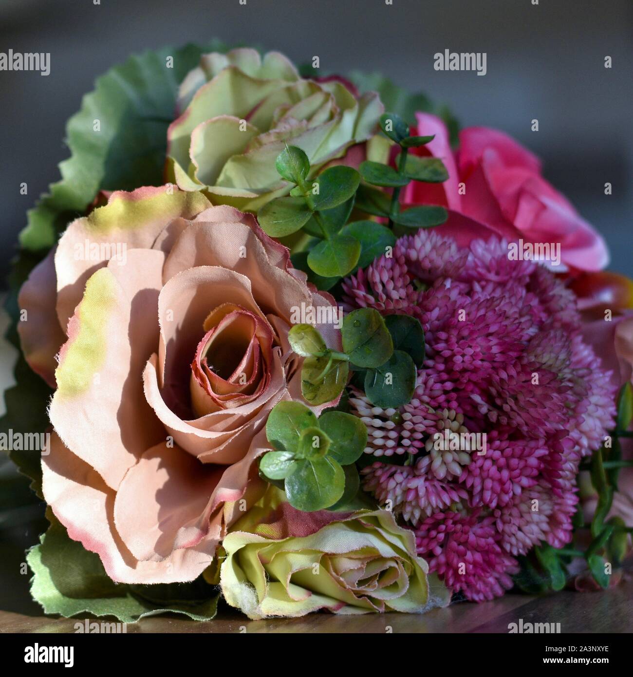 Fiori finti, multicolore Foto Stock