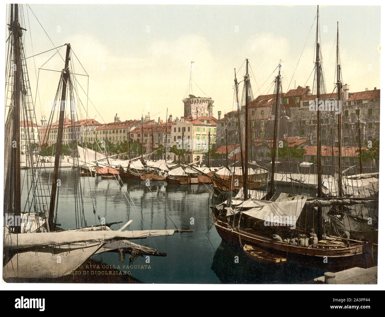 Spalato, il Palazzo di Diocleziano, Dalmazia, Austro-Hungary fa parte di: viste dell'Impero Austro-ungarico nella stampa Photochrom collection. Titolo da Detroit Publishing Co., catalogo J-sezione estera, Detroit, Michigan. : Detroit Publishing Company, 1905. Stampa n. 9906. Foto Stock