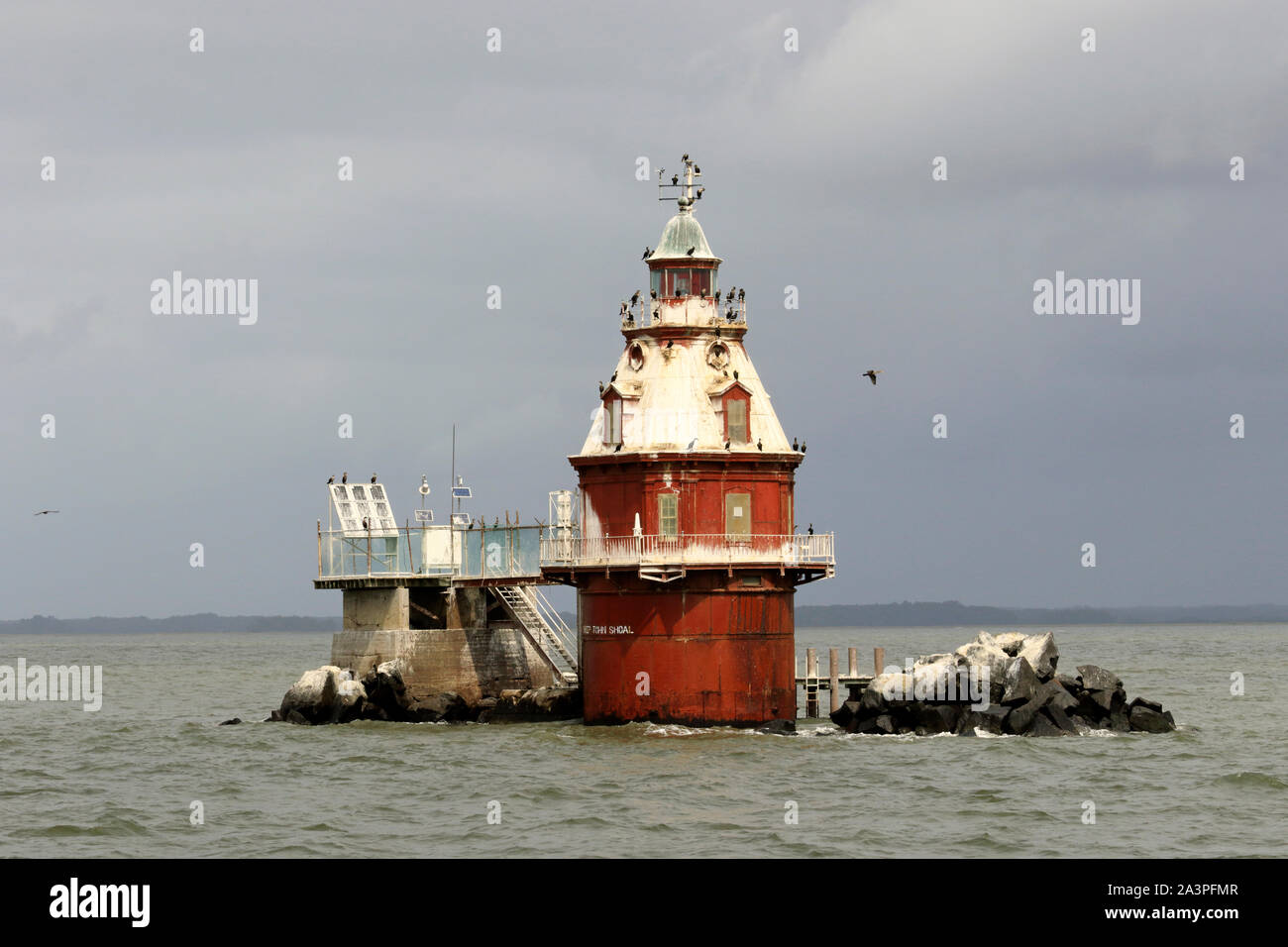 La nave Giovanni Shoal luce segna il lato nord del canale della nave nella baia del Delaware che conduce al fiume Delaware sulla Costa Atlantica, STATI UNITI D'AMERICA Foto Stock