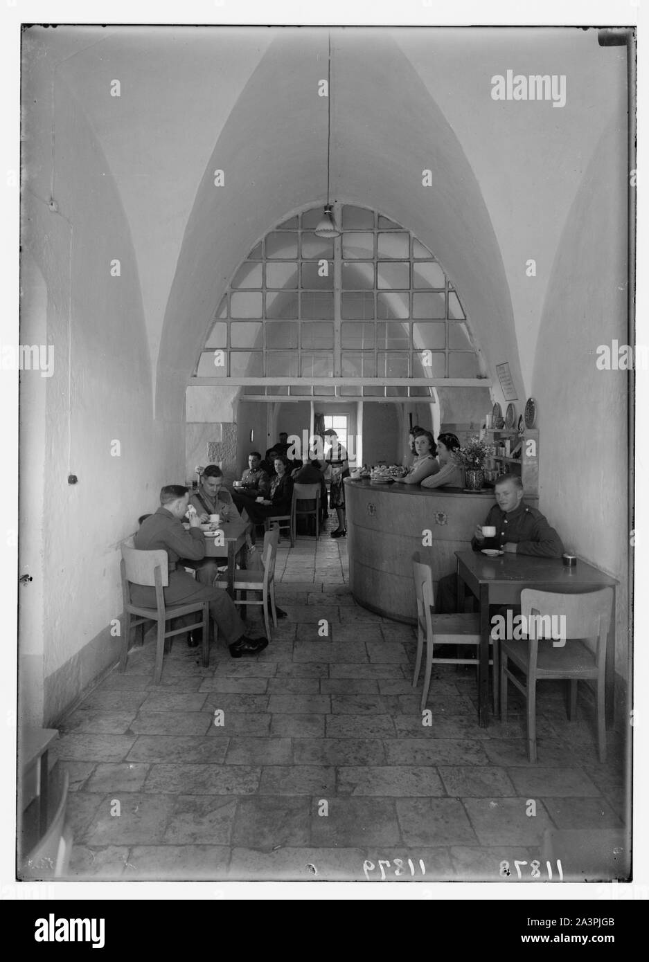 St. Andrew's House. La lobby mostra contatore da ingresso presi da ala sinistra. Foto Stock