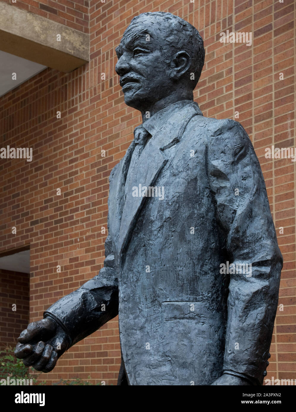 Statua di Fred Shuttlesworth, ex diritti civili attivista, Birmingham, Alabama Foto Stock