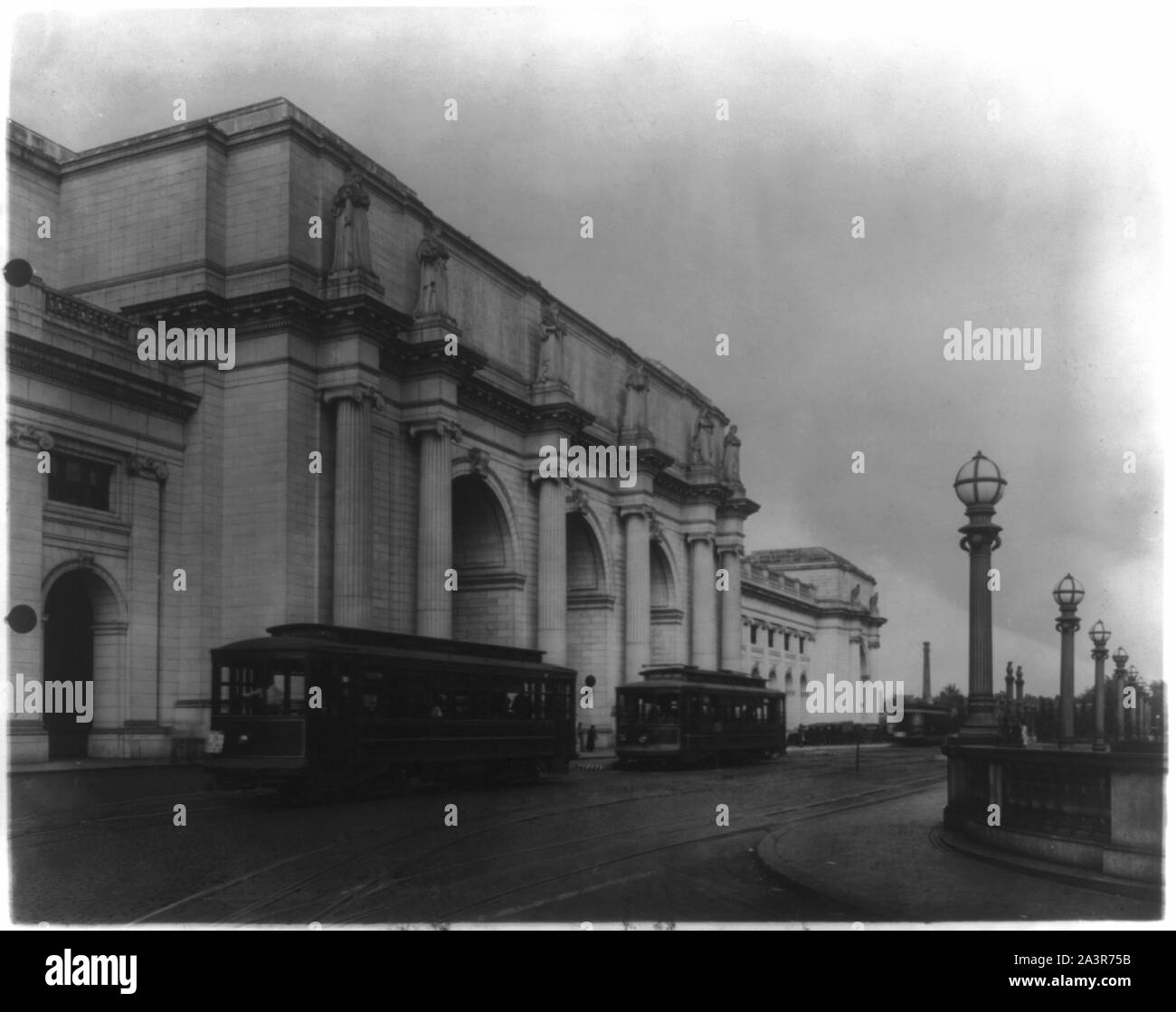 Tram di fronte Union Station. Washington, D.C. Foto Stock