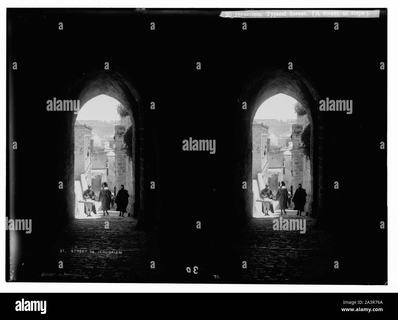 Strade. Gerusalemme. Strada tipica. (Una strada di passaggi). Foto Stock