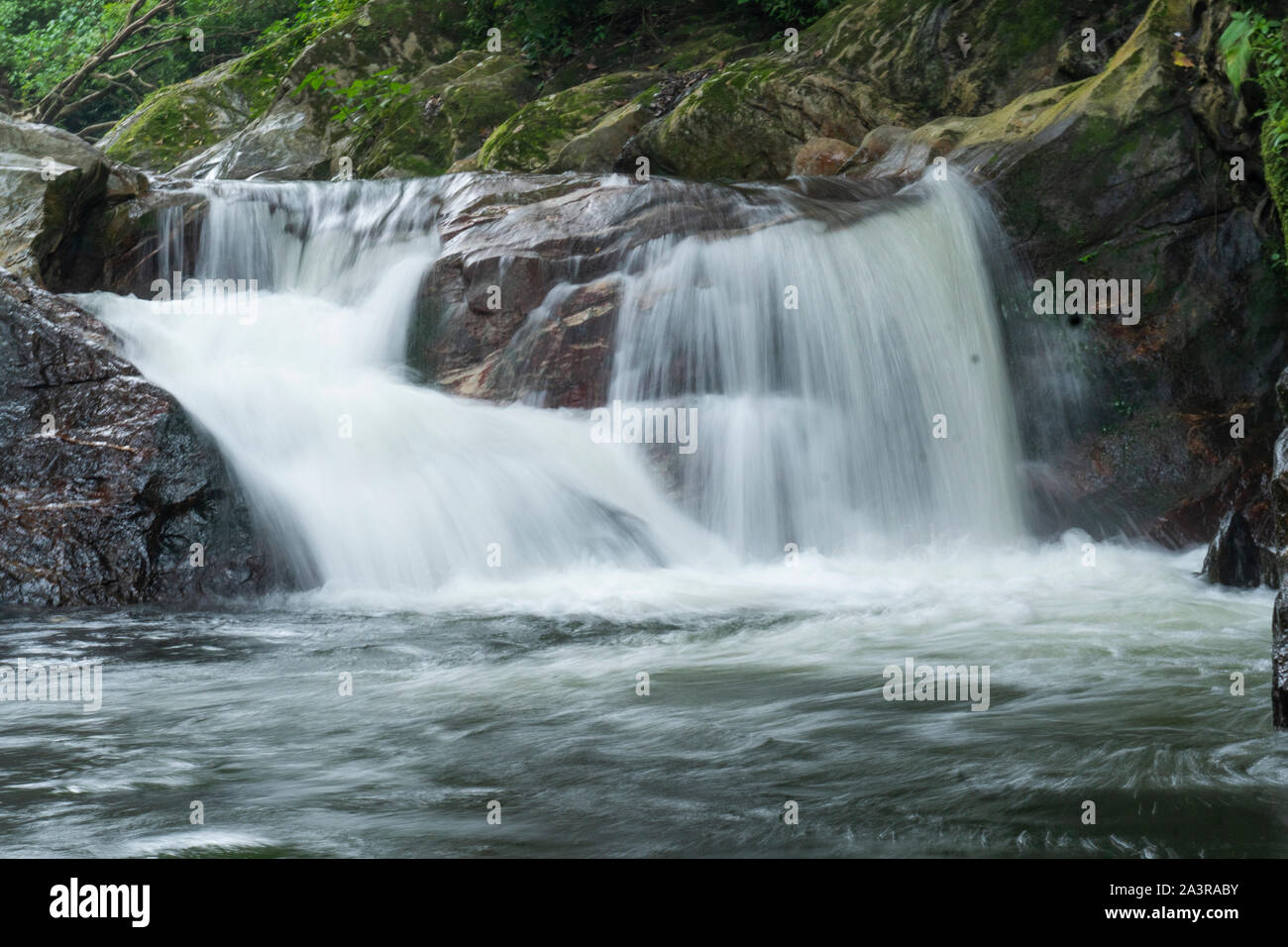 La cascata di Pozo Azul, Minca Santa Marta. Foto Stock