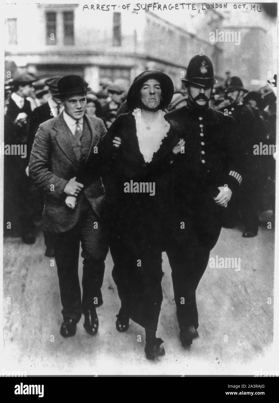 Suffragettes - Londra - Arresto di Suffragette - Ott. 1913 Foto Stock