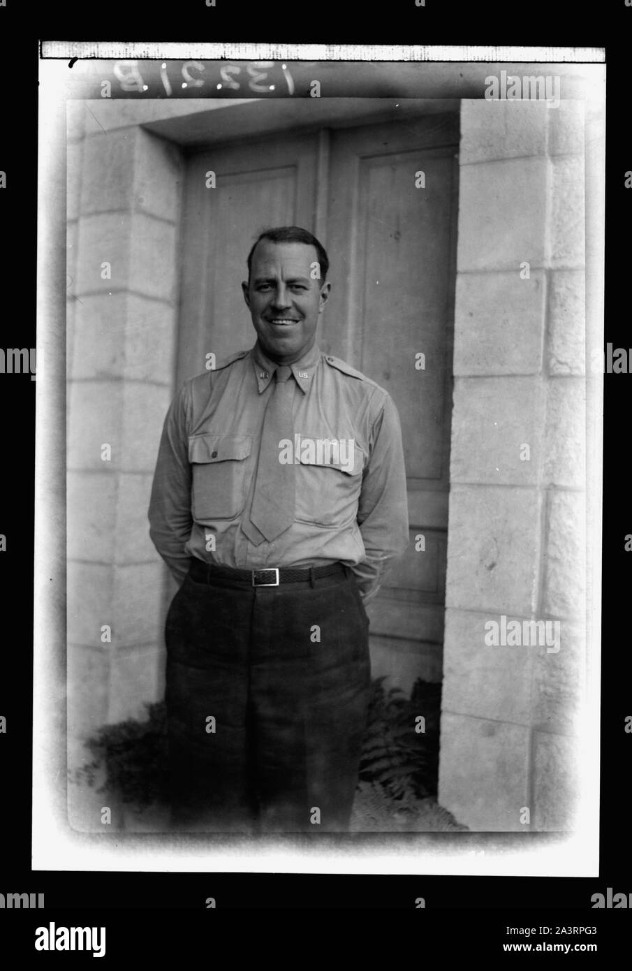 Prese a casa nostra, il sig. John D. Brown di UURRA, Gen. 13, '45 Foto Stock