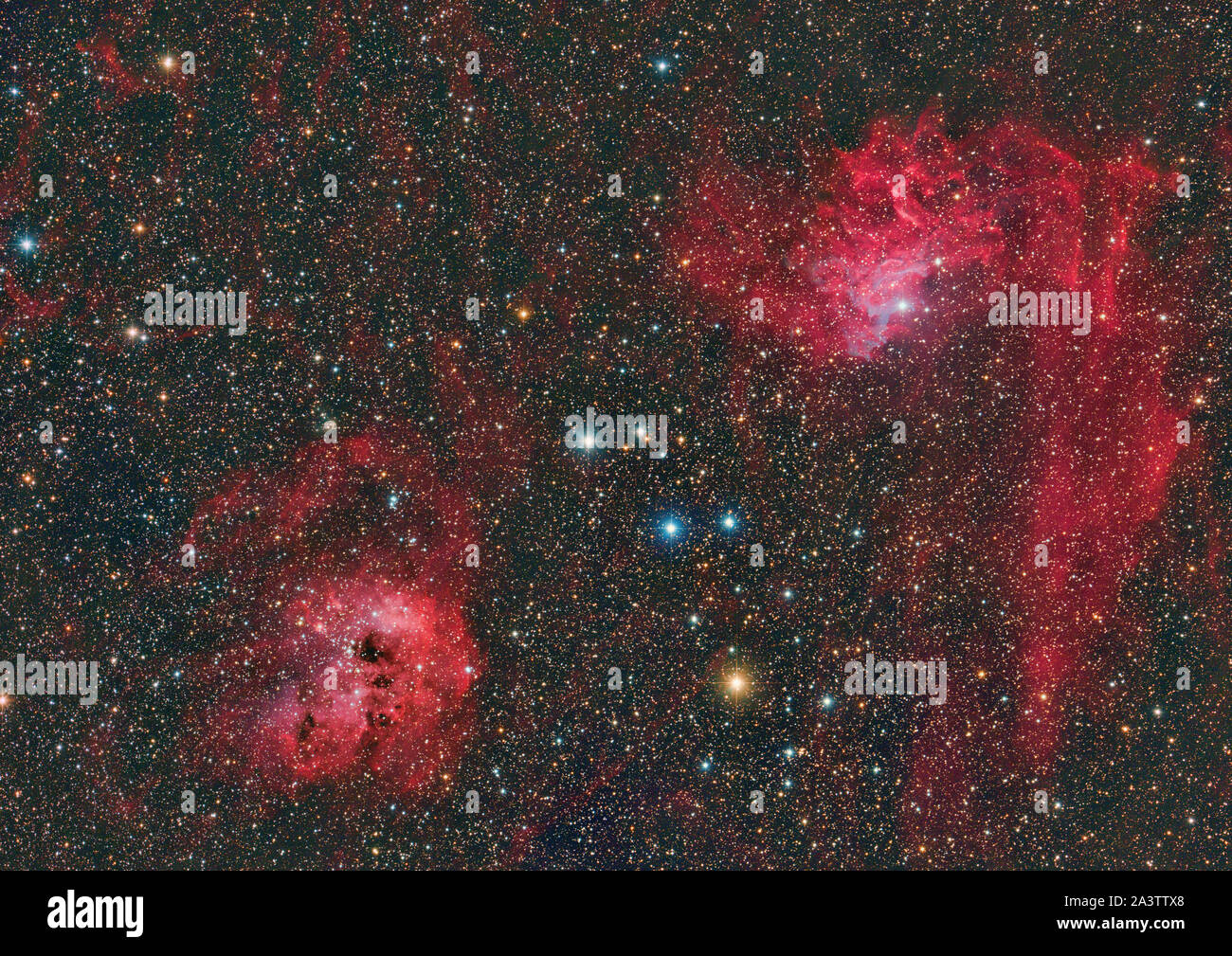 IC 405 Flaming Star nebula e IC 410 nebula Foto Stock