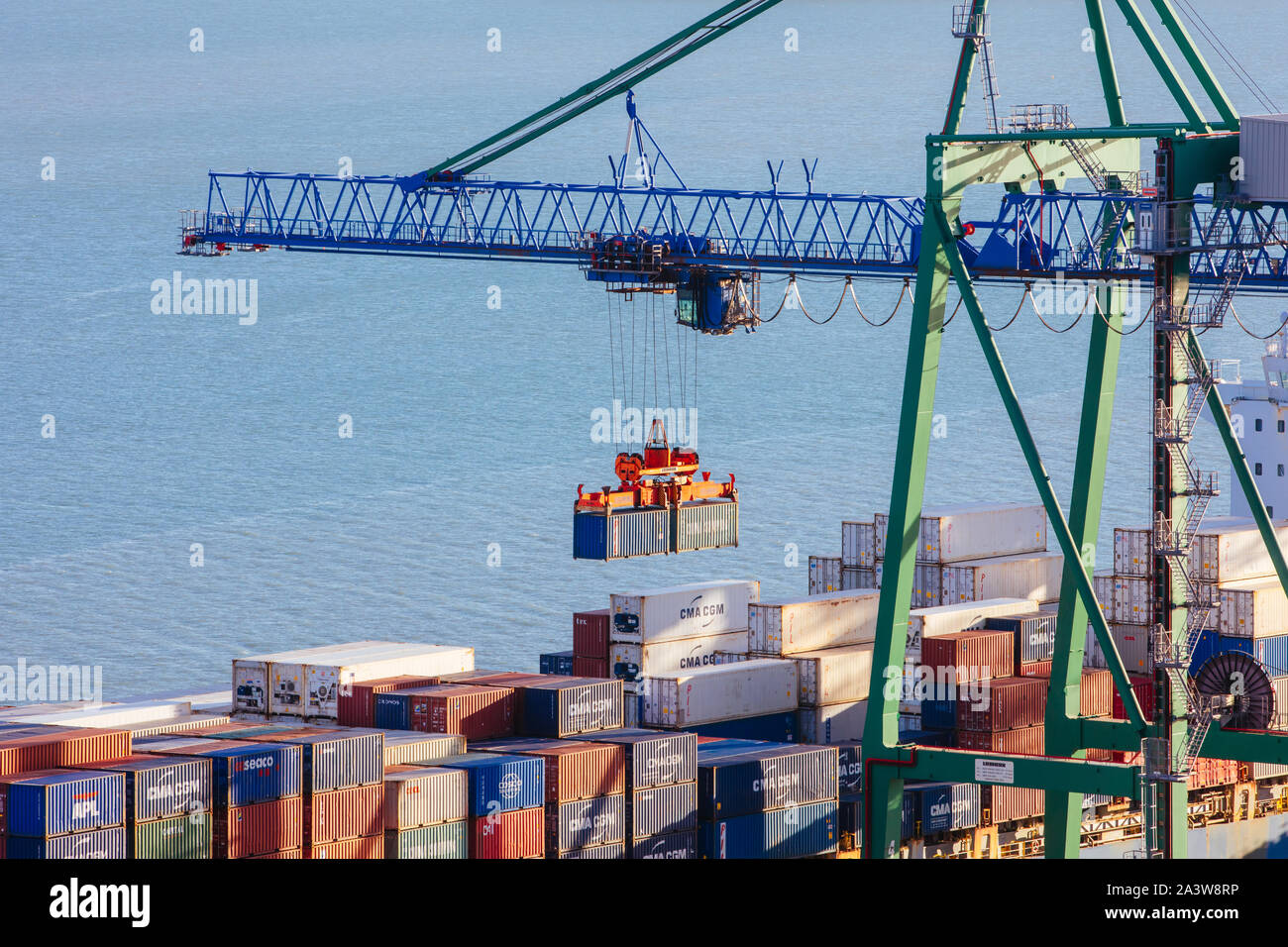 Lyttleton, Nuova Zelanda - 18 Settembre 2019: trafficato porto di spedizione per Christchurch in Lyttleton Nuova Zelanda Foto Stock
