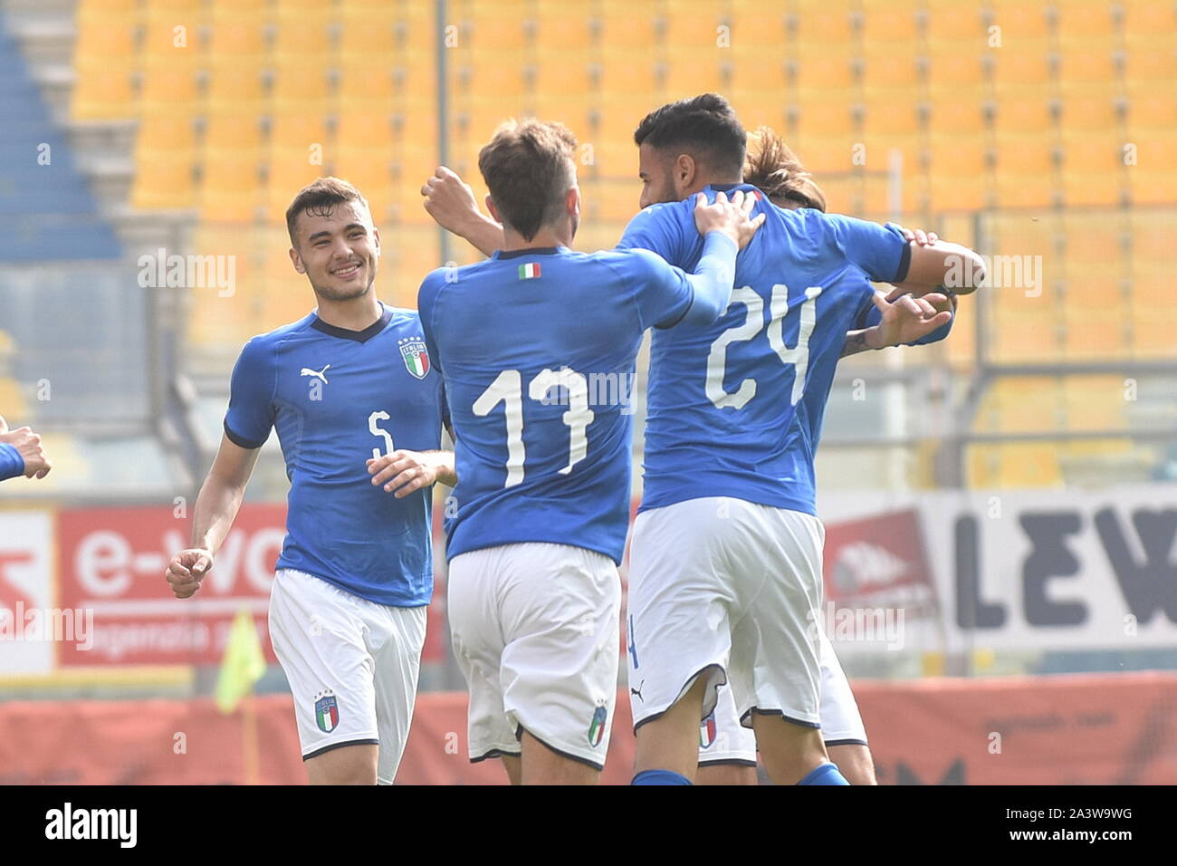 Parma, Italia, 10 ott 2019, felicità Italia dopo il gol 1-2 durante il torneo 8 Nazioni" 2019 - Sotto 20 - Italia vs Inghilterra - Squadra di calcio italiano - Credit: LPS/Alessio Tarpini/Alamy Live News Foto Stock