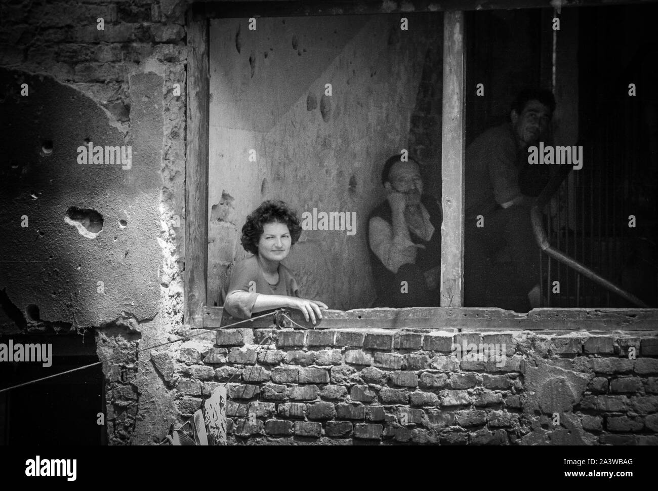 La distruzione della città di Srenrenica durante la guerra in Bosnia Foto Stock