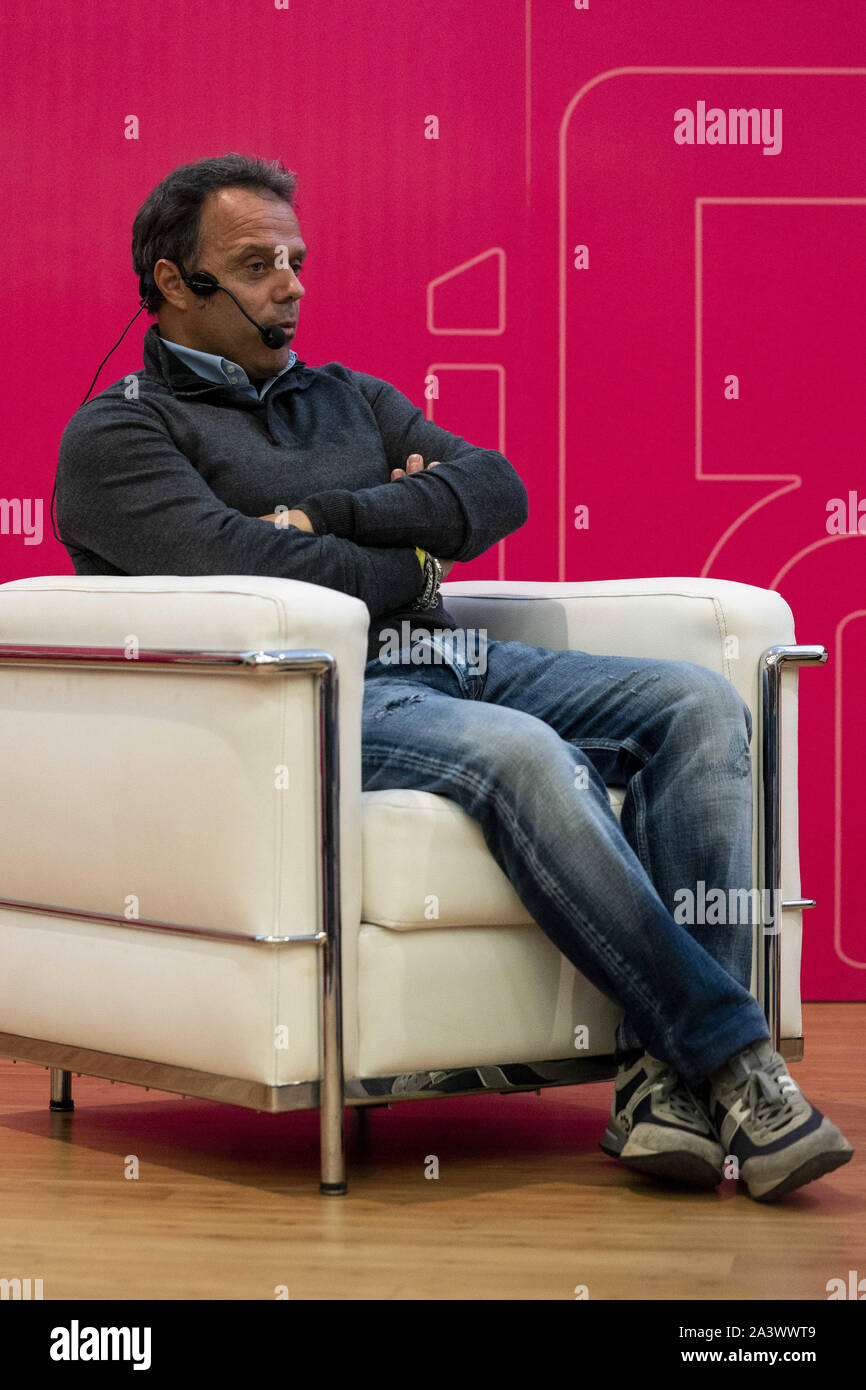 Ottobre 10, 2019, Trento, Italia: LORIS CAPIROSSI assiste â€˜Il Festival dello sportâ€™ a Trento, Italia. (Credito Immagine: © James Gasperotti/ZUMA filo) Foto Stock