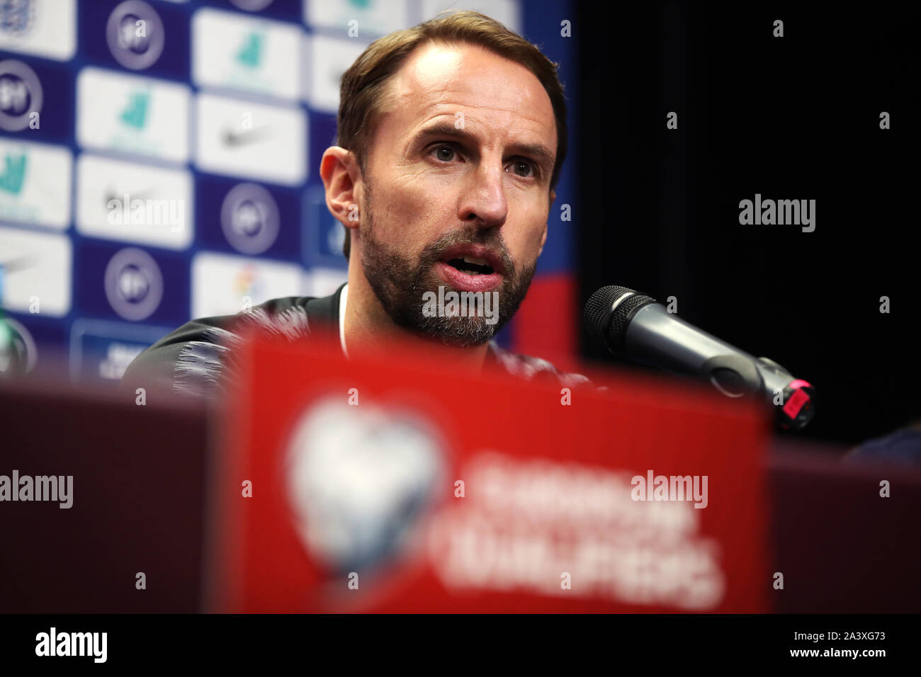 Inghilterra manager Gareth Southgate nel corso di una conferenza stampa a Sinobo Stadium, Praga. Foto Stock