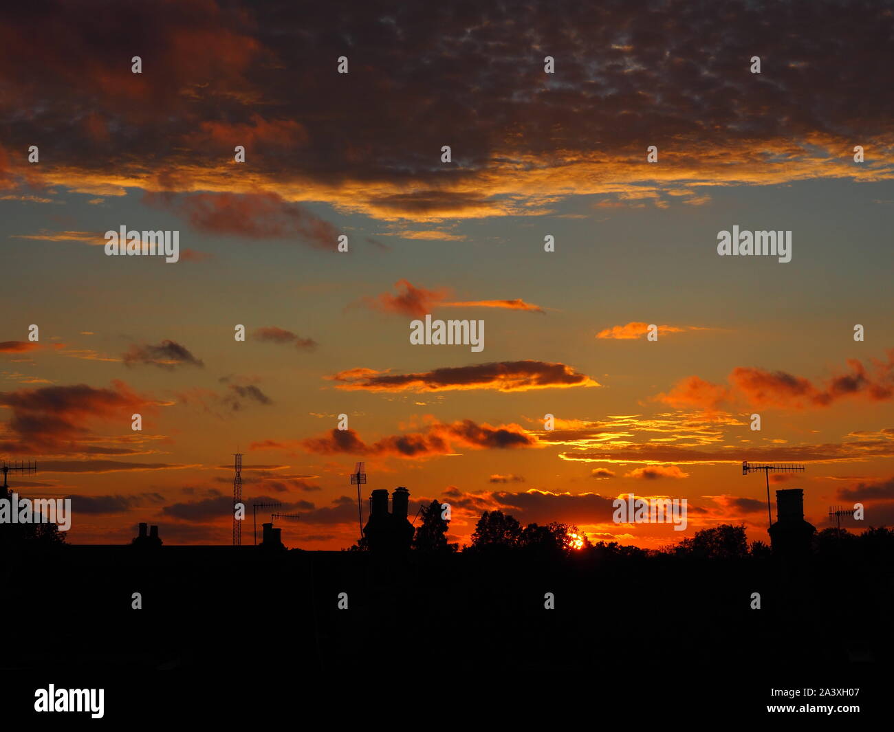 Tramonto su Watford - REGNO UNITO Foto Stock