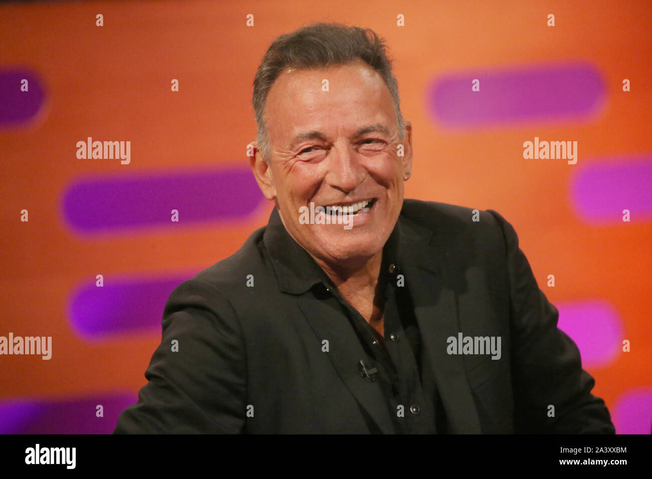 Bruce Springsteen durante le riprese per il Graham Norton Show alla BBC Studioworks 6 Centro Televisivo, Wood Lane, Londra, per essere messo in onda su BBC One il venerdì sera. Foto Stock