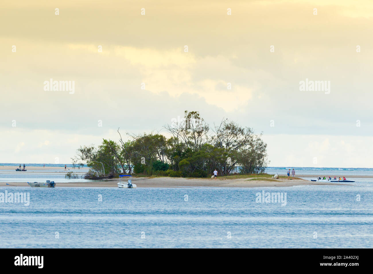 Una piccola isola offshore in Noosa sulla Sunshine Coast di Queensland, Australia. Foto Stock