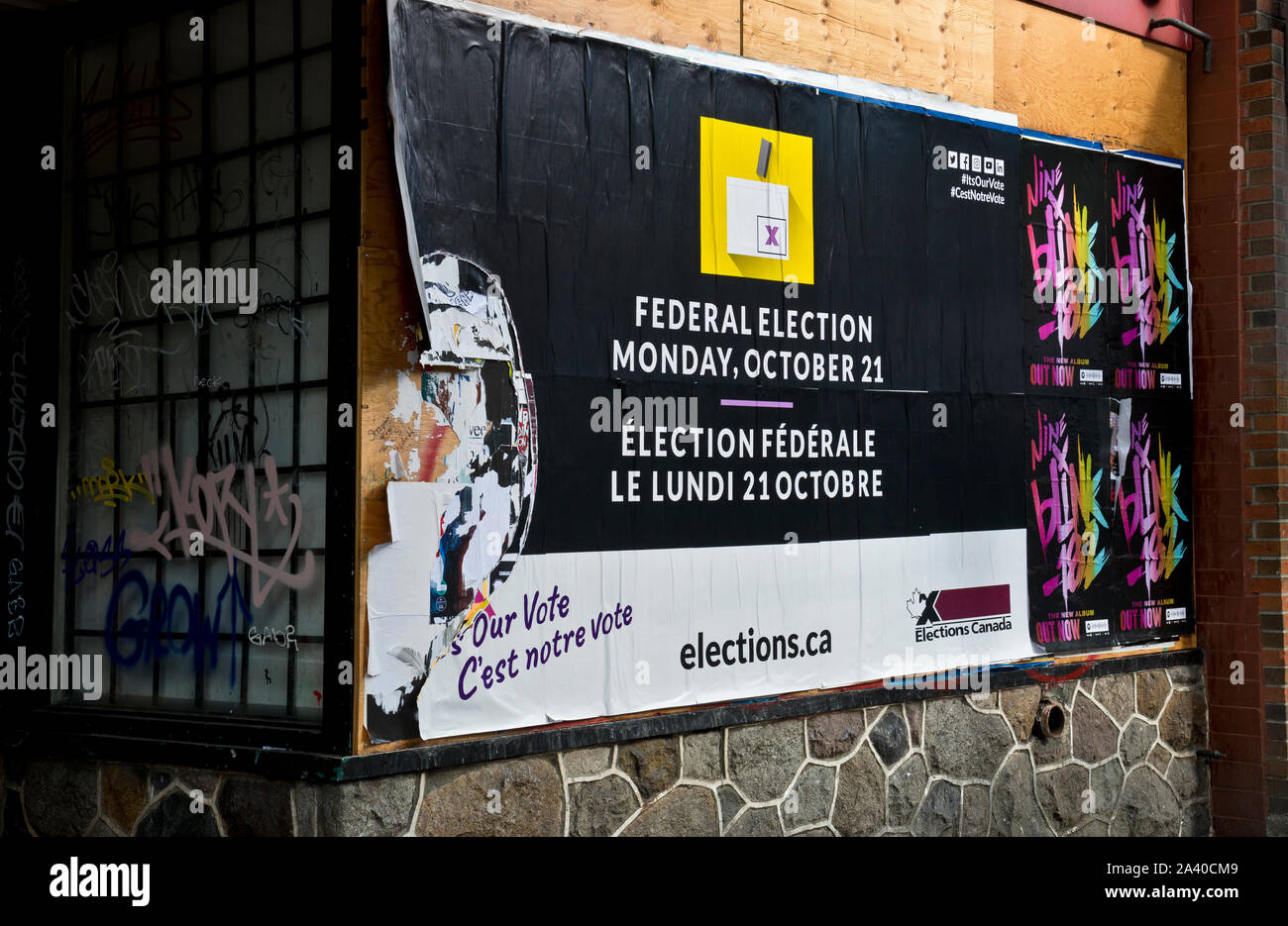 Segno pubblicità il canadese elezione federale 2019 nel quartiere di Chinatown di Vancouver, BC. Foto Stock