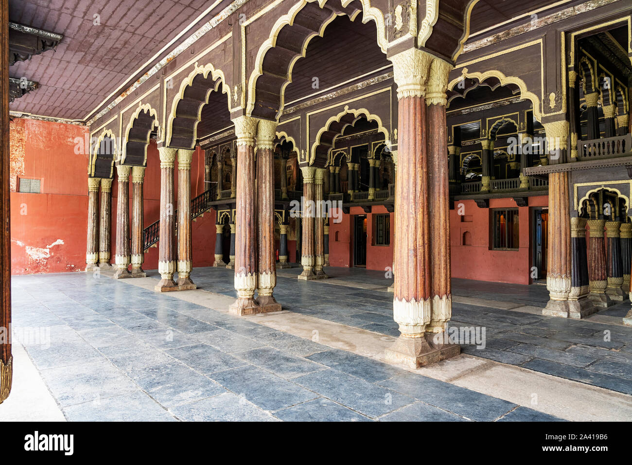 Bengaluru - Vista di Tipu Sultan's Summer Palace, Karnataka, India, 06.09.2019 Foto Stock