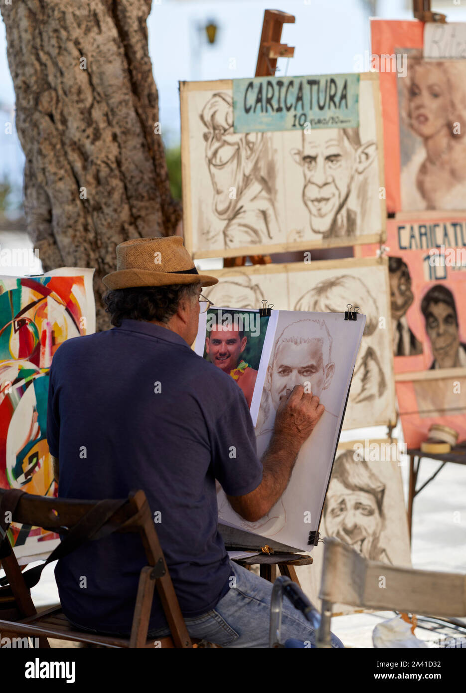 Artista di strada di Taormina, Sicilia Foto Stock