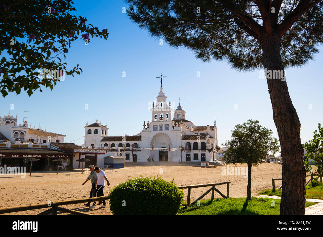 Hermitage nel rociero città di El Rocio. La provincia di Huelva. Southern Andalusia, Spagna. Europa Foto Stock