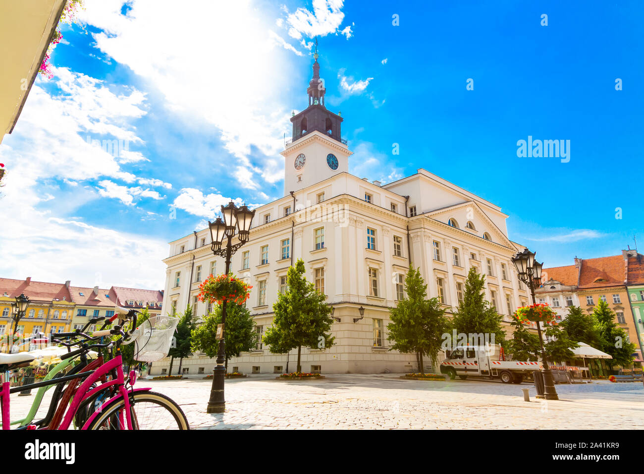 Piazza della Città Vecchia con il municipio di città di Kalisz, Polonia Foto Stock