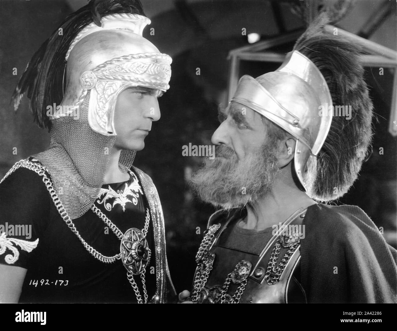 HENRY WILCOXON come Marc Antony e C. AUBREY SMITH come Enobarbus in CLEOPATRA 1934 director Cecil B. DeMILLE Foto di Ray Jones Paramount Pictures Foto Stock