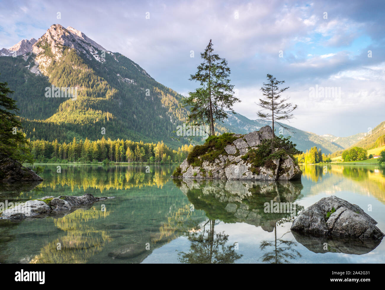 Il lago Hintersee vicino a Ramsau nella Berchtesgadener Land regione Foto Stock