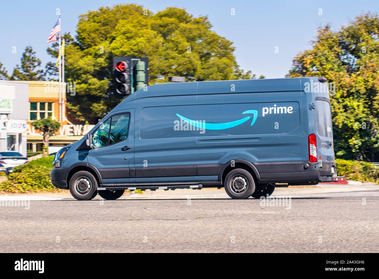 Amazon furgone immagini e fotografie stock ad alta risoluzione - Alamy