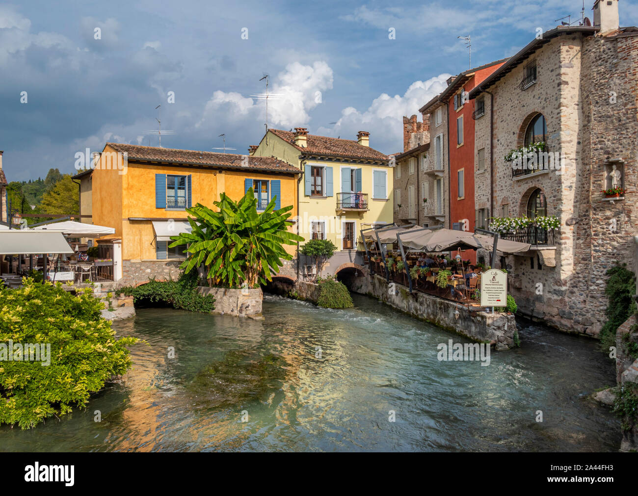 Valeggio sul Mincio Borghetto presso il fiume Mincio a sud del lago di garda, lago di Garda, Veneto, Italia, Europa Foto Stock