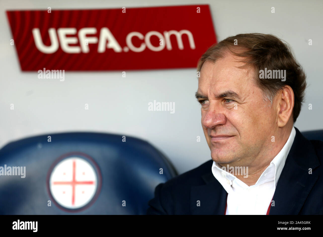 La Georgia capo allenatore Vladimir Weiss prima di UEFA EURO 2020 qualifica, Gruppo D corrispondono a Boris Paichadze Stadium, Tbilisi. Foto Stock