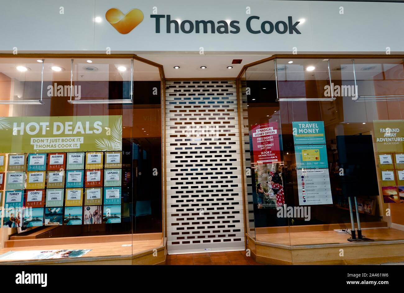 Thomas Cook travel agency in Leicester chiuse dopo la società va in amministrazione. Foto Stock