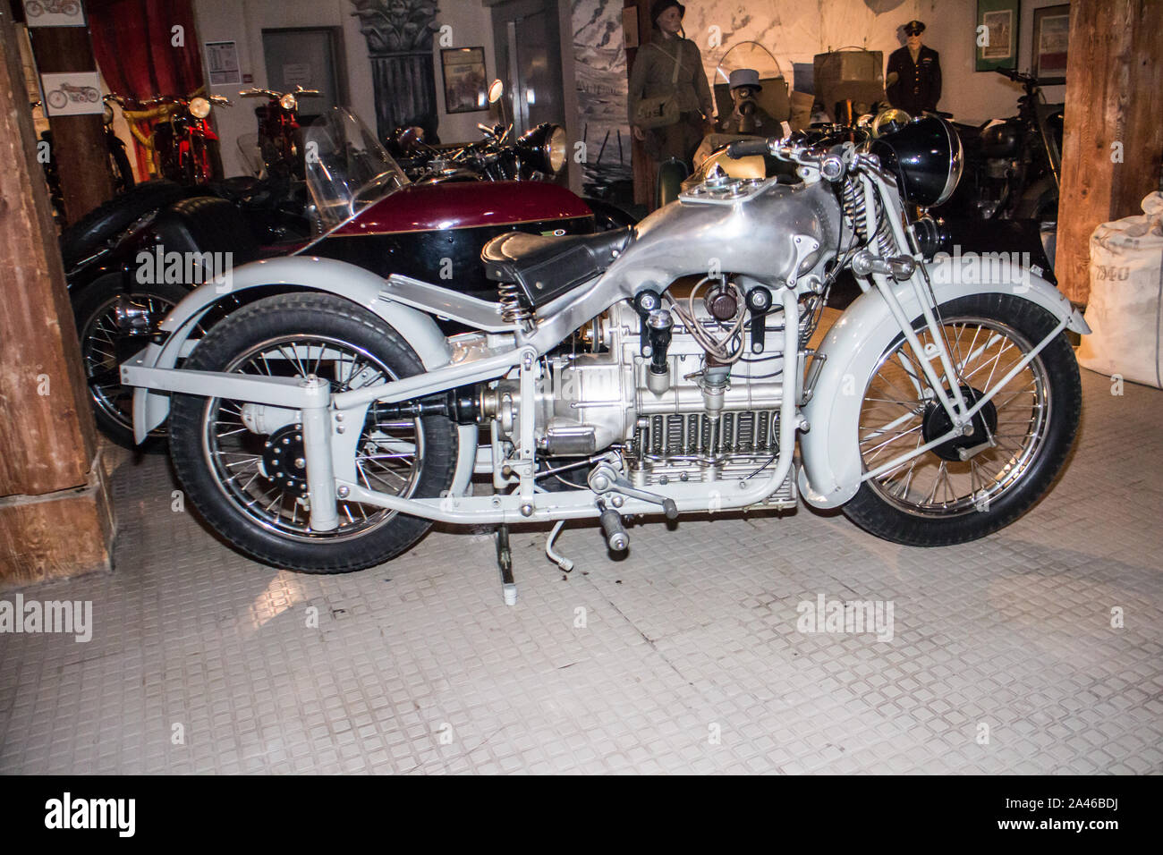 Marsiglia (Francia) Musée de la moto - Motorcycle Museum : prototipo MGC (Francese) con un motore aeronautico Foto Stock