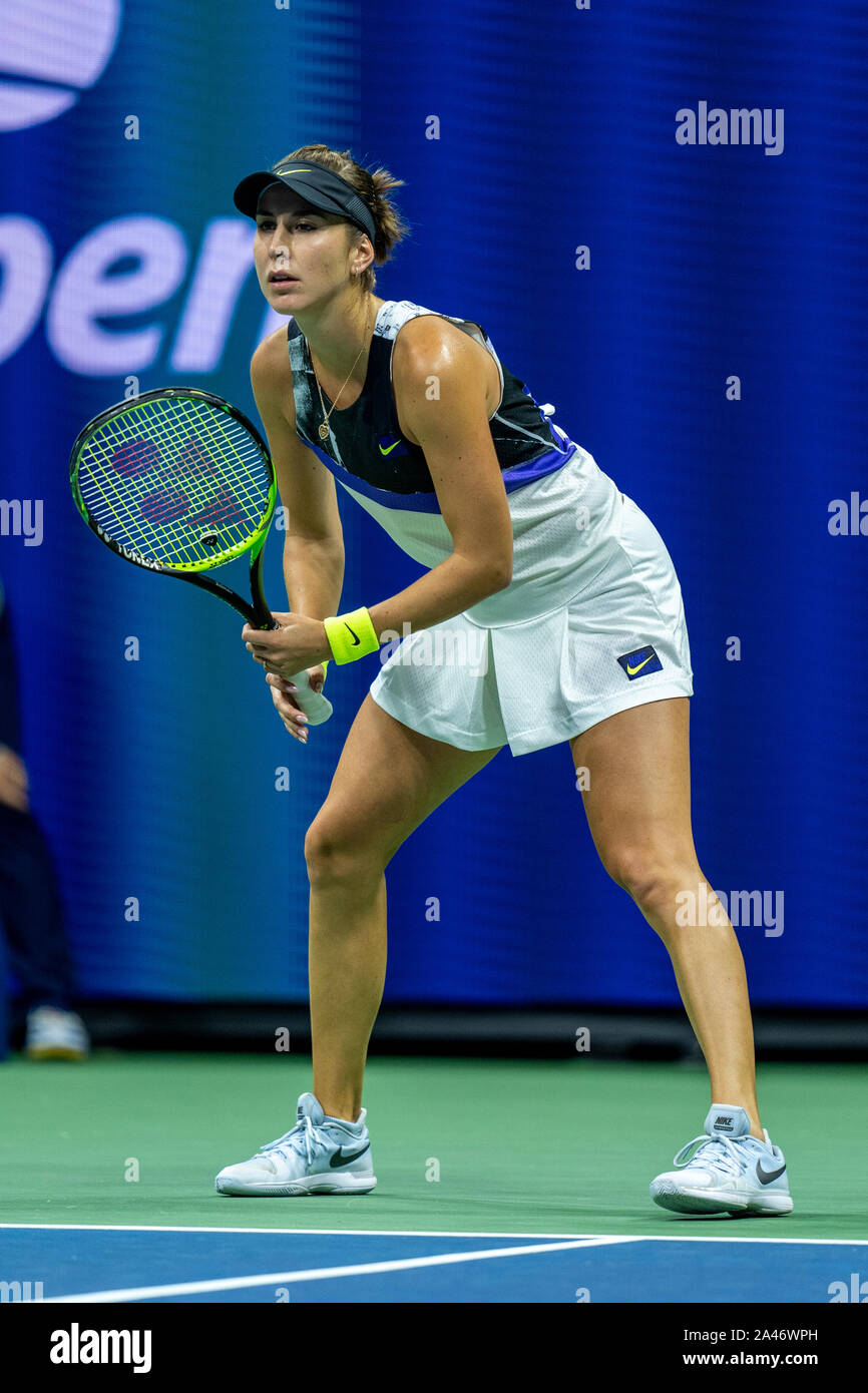 Belinda Bencic della Svizzera in competizione nella donna semi finali del 2019 US Open Tennis Championships. Foto Stock