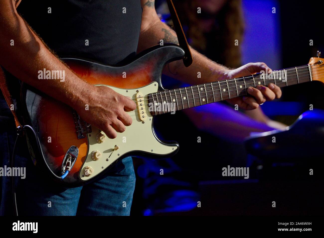 Close up della chitarra elettrica, giocato da backing band membro per paese stella della musica Jamey Johnson all aiuto di fattoria, East Troy, Wisconsin, STATI UNITI D'AMERICA Foto Stock