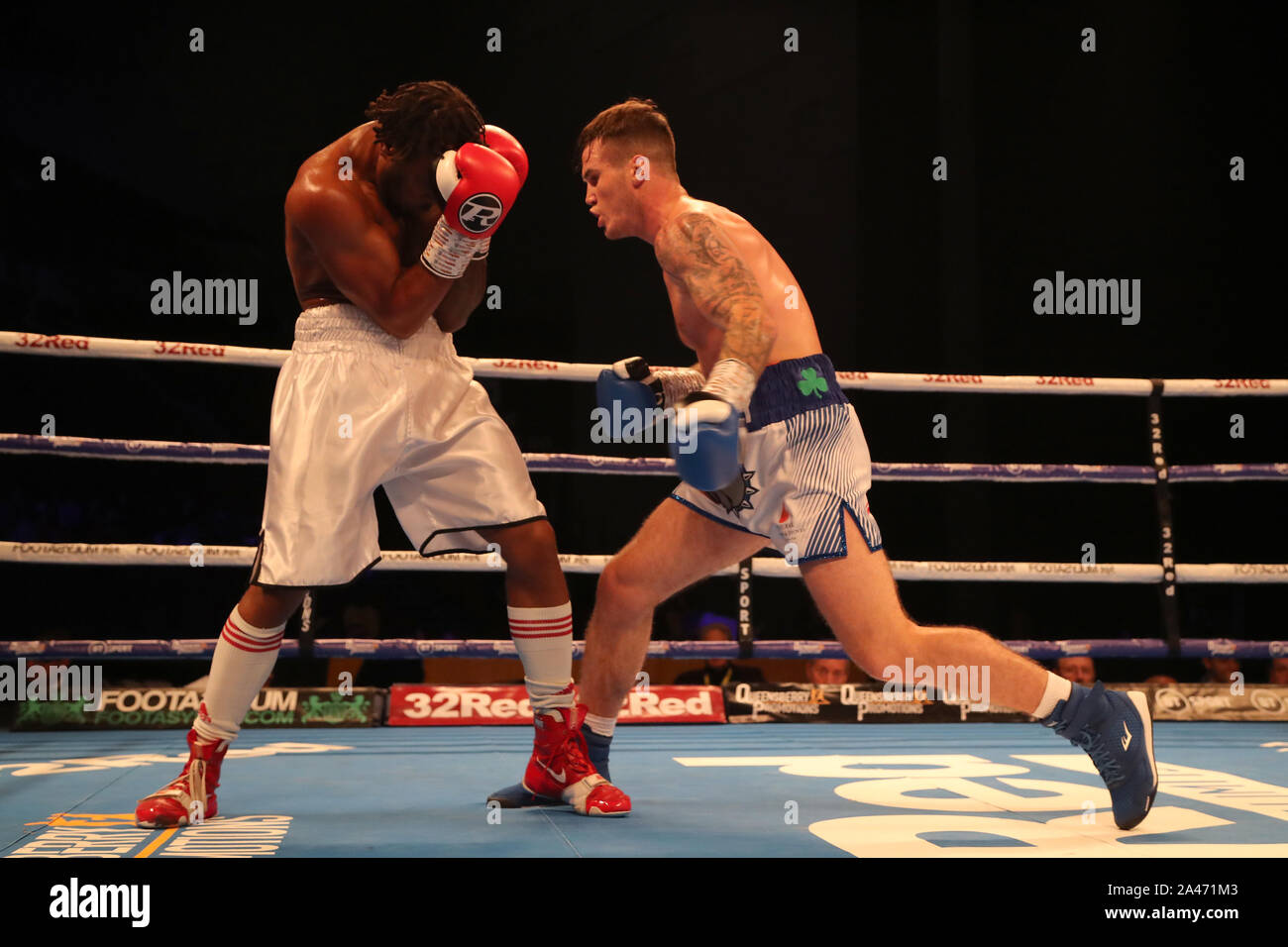 John Joyce vs Giordania Grannum, Middleweight contest at prima diretta Arena, Leeds. Foto Stock