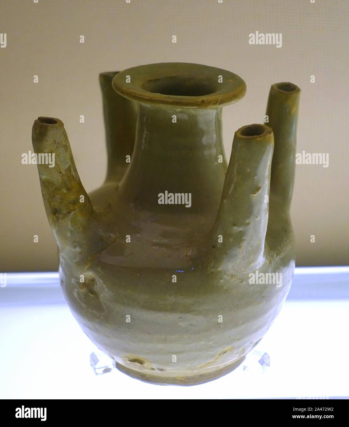 Vaso di fiori, Cina, Yutang forno, Song Dynasty, ANNUNCIO 960-1279, blu-ceramica invetriata Foto Stock